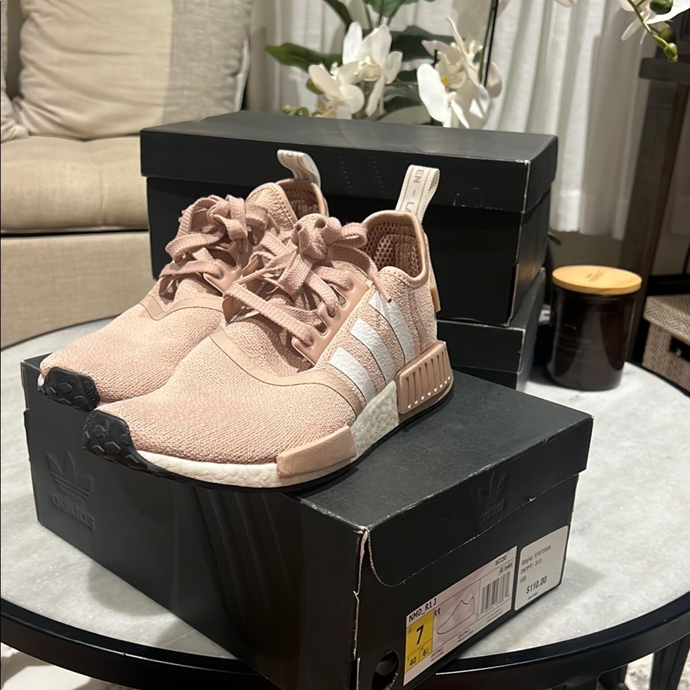 Adidas Pink Sneakers with Textured Fabric and Athletic Design